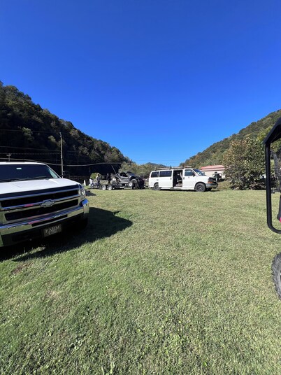 Large spacious house with ample parking for large groups.