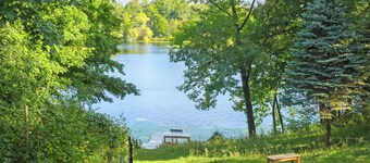 Cozy Treehouse on the Lake - Peaceful and Private