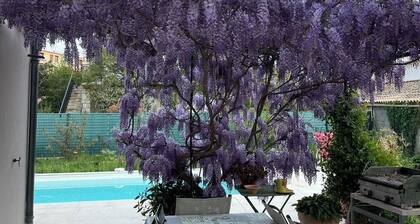 Au cĆur du Var, standing et calme entre St Tropez et les gorges du Verdon.