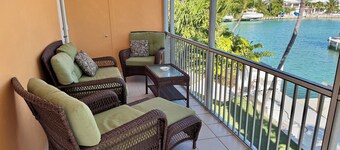 3-bedroom, 3-bath Canal front home with private pool in Islamorada, Florida Keys