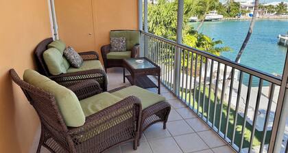 3-bedroom, 3-bath Canal front home with private pool in Islamorada, Florida Keys