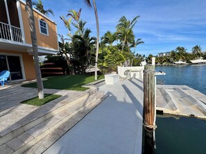 Property grounds - 3-bedroom, 3-bath Canal front home with private pool in Islamorada, Florida Keys (Islamorada)