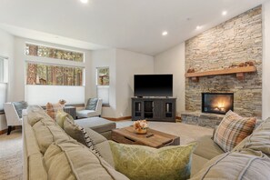 House, 4 Bedrooms | Living area - Hch0946 - Angora Retreat 4 Bedroom Home (South Lake Tahoe)
