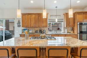 House, 4 Bedrooms | Private kitchen | Fridge, oven, coffee/tea maker, toaster - Hch0946 - Angora Retreat 4 Bedroom Home (South Lake Tahoe)