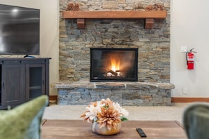 House, 4 Bedrooms | Interior