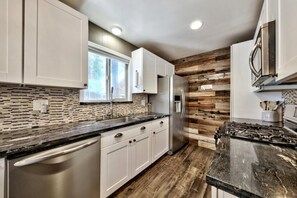 Cabane, 3 chambres | Cuisine privée