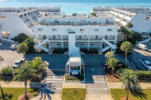 Condo, 2 Bedrooms | Exterior