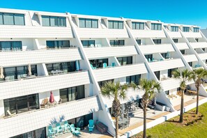 Condo, 2 Bedrooms | Exterior