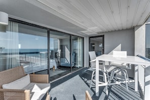 Condo, 3 Bedrooms | Outdoor dining - Oceanfront Gem Pool, Balcony, Modern Touch 3 Bedroom Condo (Myrtle Beach)