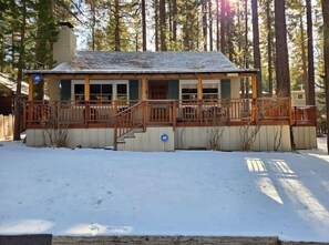 House, 2 Bedrooms | Exterior