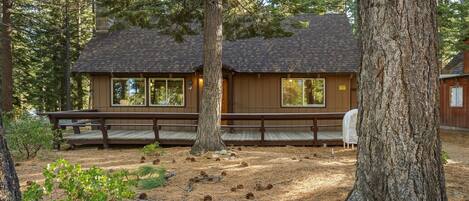 House, 4 Bedrooms | Terrace/patio