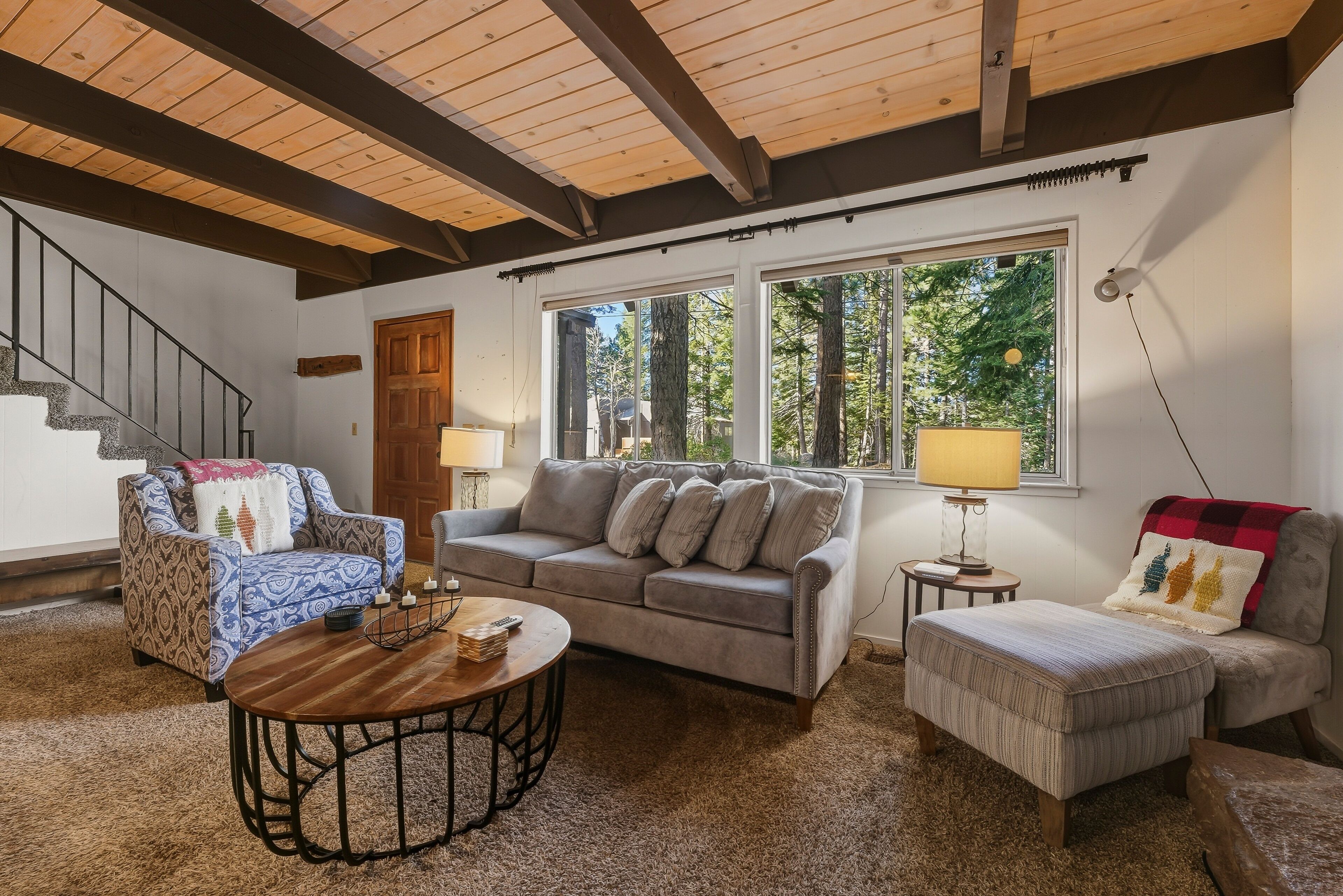 House, 4 Bedrooms | Living area