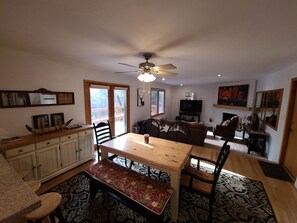 House, 3 Bedrooms | Living area