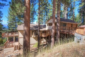 House, 4 Bedrooms | Exterior