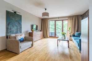 家庭公寓, 陽台, 河景 | 筆電工作空間、遮光布/窗簾、熨斗/熨衣板、免費無線上網