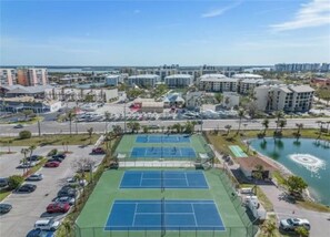 Sport court - Sandy Toes at EB&T Club 107B (Fort Myers Beach)