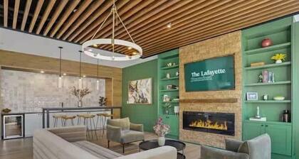 Stylish Luxe 1BR - Easy Access to NYC