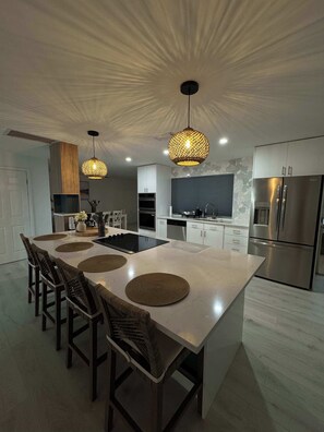 Fridge, microwave, oven, stovetop - Waterfront Oasis w/ Pool & Hot Tub in Cape Coral (Cape Coral)