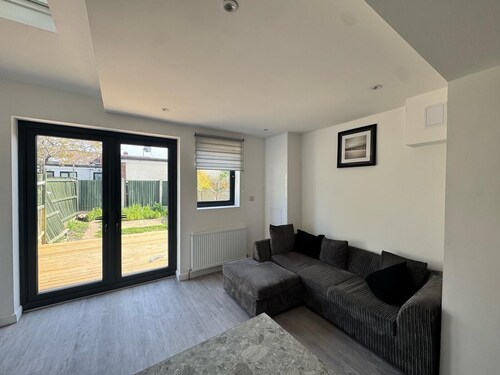 Belvedere Lodge - Spacious 6 Bedroom Retreat