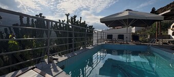 Stone Heaven Villa - Poolside BBQ and fresh  herbs | 5’ from Agios Nikolaos