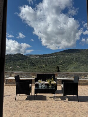 Terrace/patio - Stone Heaven Villa - Poolside BBQ and fresh herbs | 5’ from Agios Nikolaos (Neapoli)