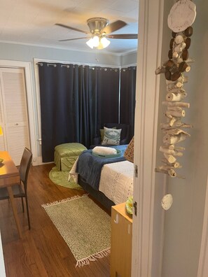 Condo com design assinado, 1 quarto, cozinha, ao lado da praia | 1 quarto, individualmente decorados, individualmente mobiliados