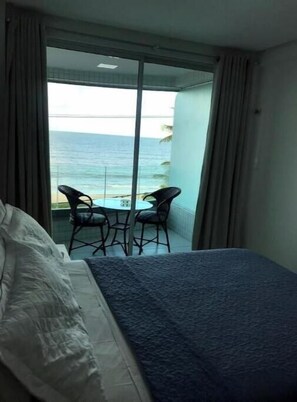 1 bedroom, WiFi, bed sheets - Seaside studio in Manaíra (Manaíra)