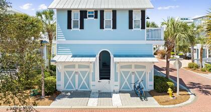 Charming Carriage House - Private Beach Access | 2 Beach Bikes + Seasonal Tram