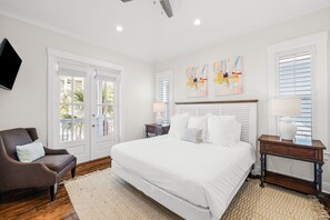 5 habitaciones, tabla de planchar con plancha, wifi y ropa de cama 