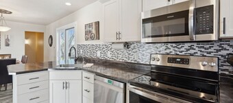 Beach Access/Kid Friendly/Park/Office/4BR/2B