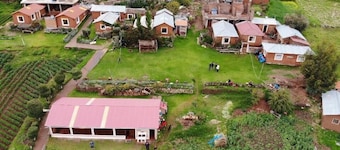 Luquina uru uta lodge y homestay