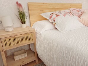 3 bedrooms, iron/ironing board, WiFi