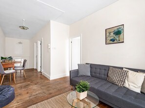 TV - The Loft - Beautiful flat in Chelsea, London - Pass the Keys (London)
