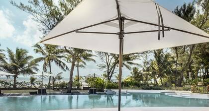 Abrazos 3: Garden-View Suite w/ Spa Bath