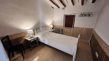 Apartamento | 4 dormitorios, wifi gratis, ropa de cama