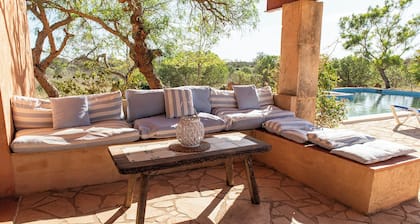 Finca "del CorazĂČn" with pool landscape integrated with jacuzzi+children's pool+ BBQ