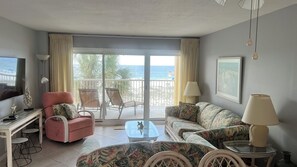 リビング エリア