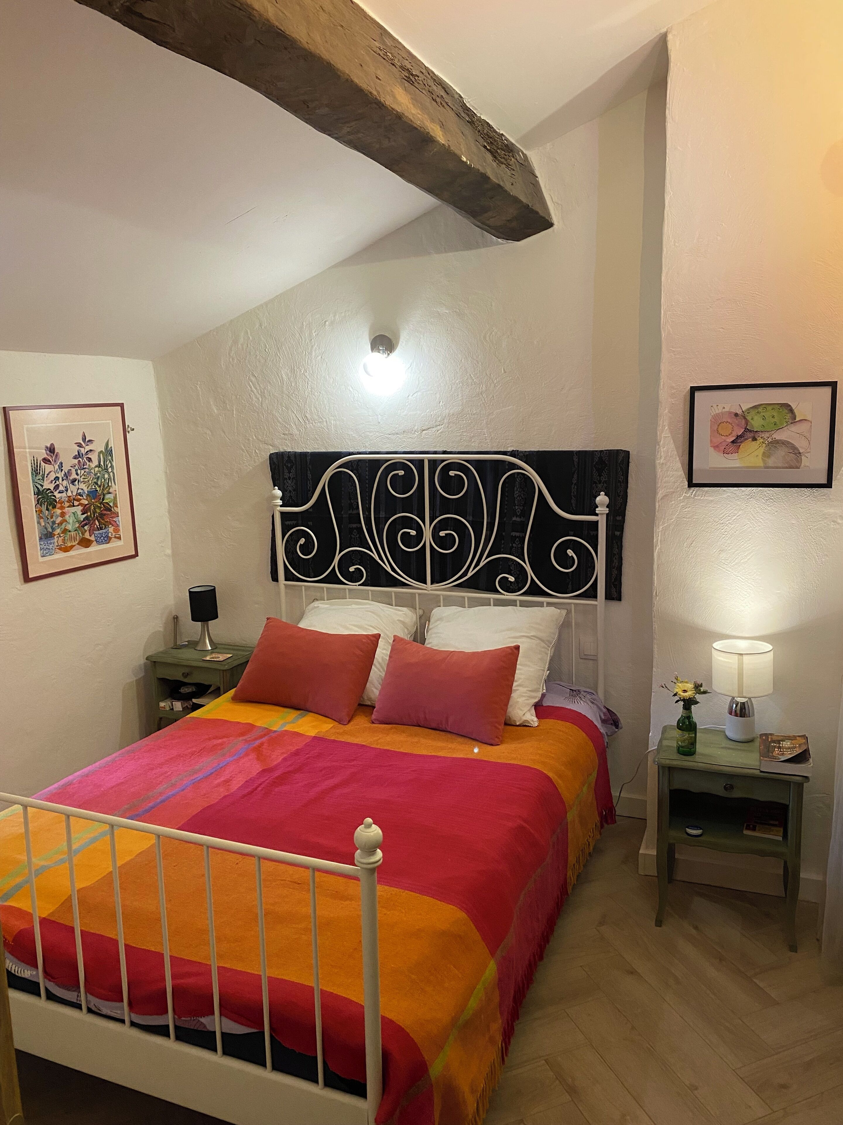 2 chambres, fer et planche à repasser, lit de bébé portatif, Wi-Fi