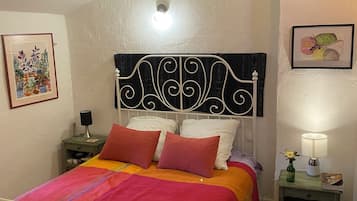 2 chambres, fer et planche à repasser, lit de bébé portatif, Wi-Fi