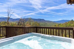 Outdoor spa tub - Breathtaking Views, Spacious Balcony, Hot Tub, and Game Room (Gatlinburg)