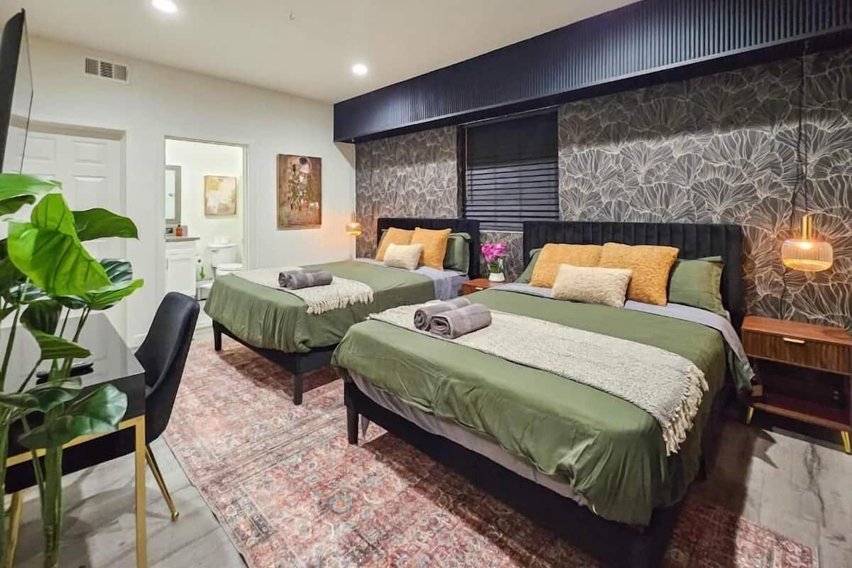 Deluxe Double Room, 2 Queen Beds | Desk, free WiFi, bed sheets