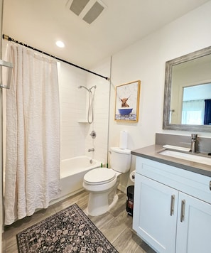 Townhome, Multiple Beds | Bathroom | Free toiletries, hair dryer, towels, soap