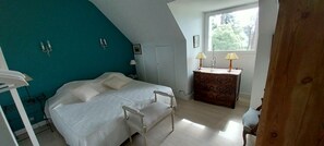 4 bedrooms, iron/ironing board, WiFi, bed sheets - Quiet house with splendid view of Pouldon cove - 4 bedrooms, 8 per (Pont-l'Abbé)