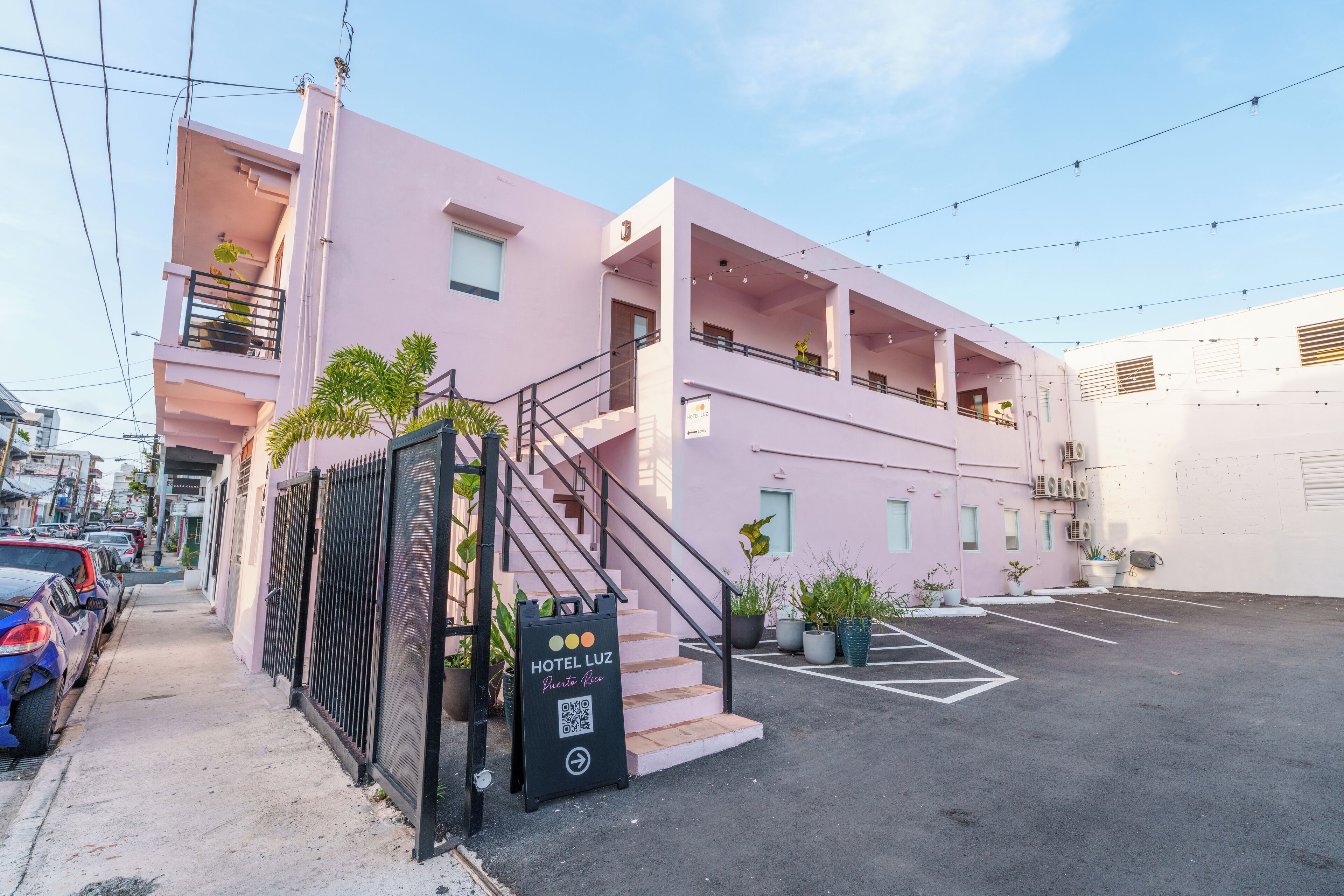 Photo - Room 9: Sleek and Serene Stay in San Juan