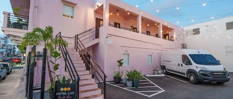 Self-parking (surcharge) 10 per day