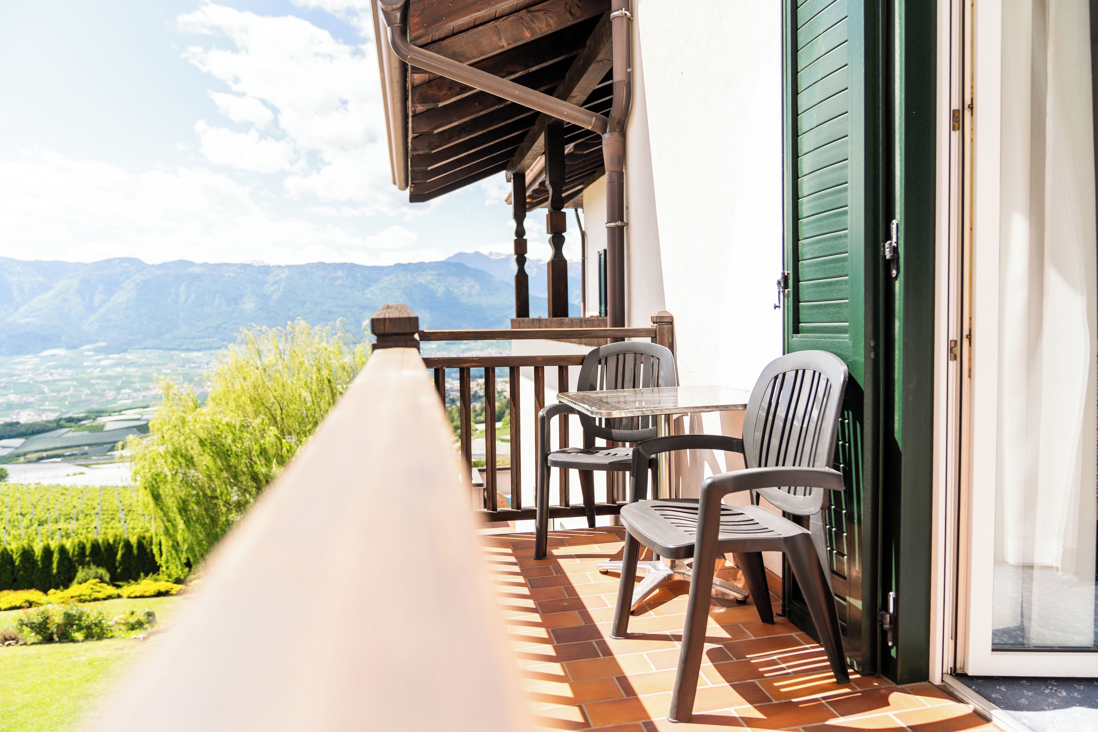 Chambre Triple Supérieure, vue montagne | Terrasse/Patio