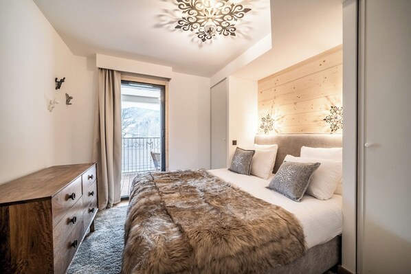 2 chambres, fer et planche à repasser, accès à Internet, literie fournie