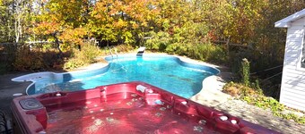 Rare - Victorian Villa 5 bedrooms, 3 bathrooms on an animal park + spa+ pool