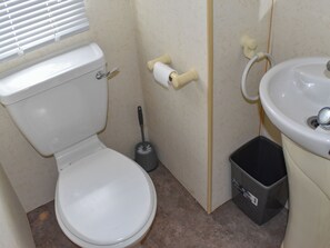 Bathroom - 2 bedroom accommodation in Sandown (Sandown)