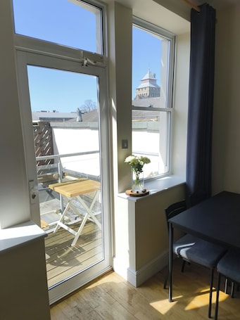Cardiff Apt - Sleeps 6 - Castle & Stadium Nearby
